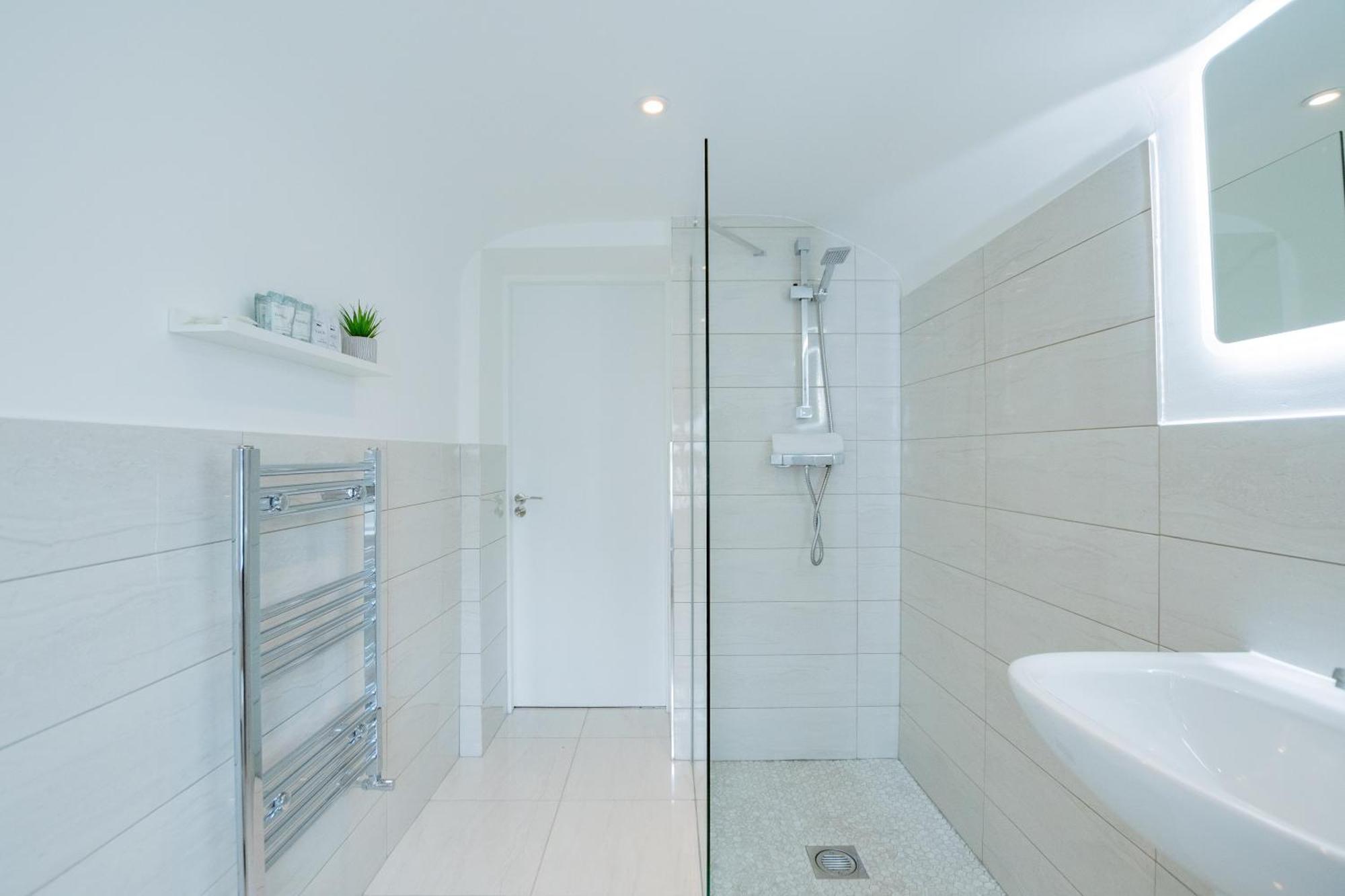 The Large Group House -Sleeps 21 Vila Dublin Exterior foto